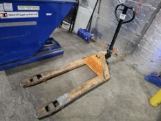 Global 5,500Lbs Capacity Hydraulic Pallet Jack