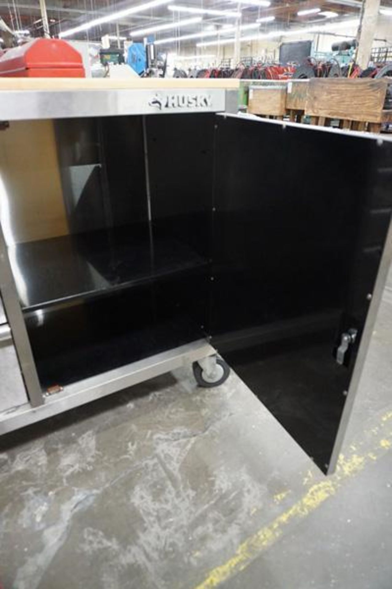 HUSKY Rolling Tool cabinet and Work Bench - Image 7 of 8