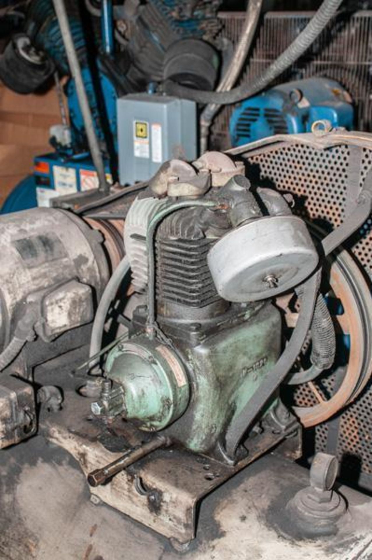 AIR Compressor 5hp, Approx. 80gal Horizontal Tank, 220/440v 3ph - Image 2 of 4