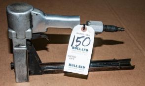 Pneumatic Handheld Box Stapler