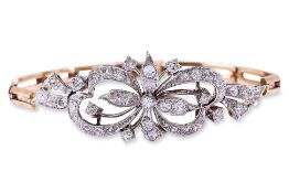 A FOILIATE DIAMOND BRACELET