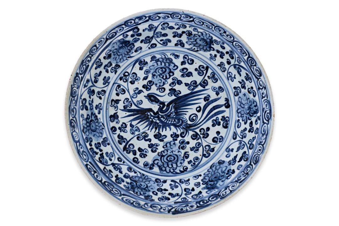 A BLUE AND WHITE PHOENIX DISH - Image 1 of 15