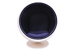 AN EERO AARNIO STYLE BALL CHAIR