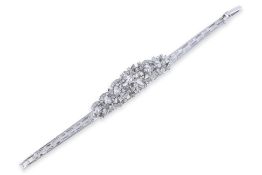 A DIAMOND FLORAL BRACELET