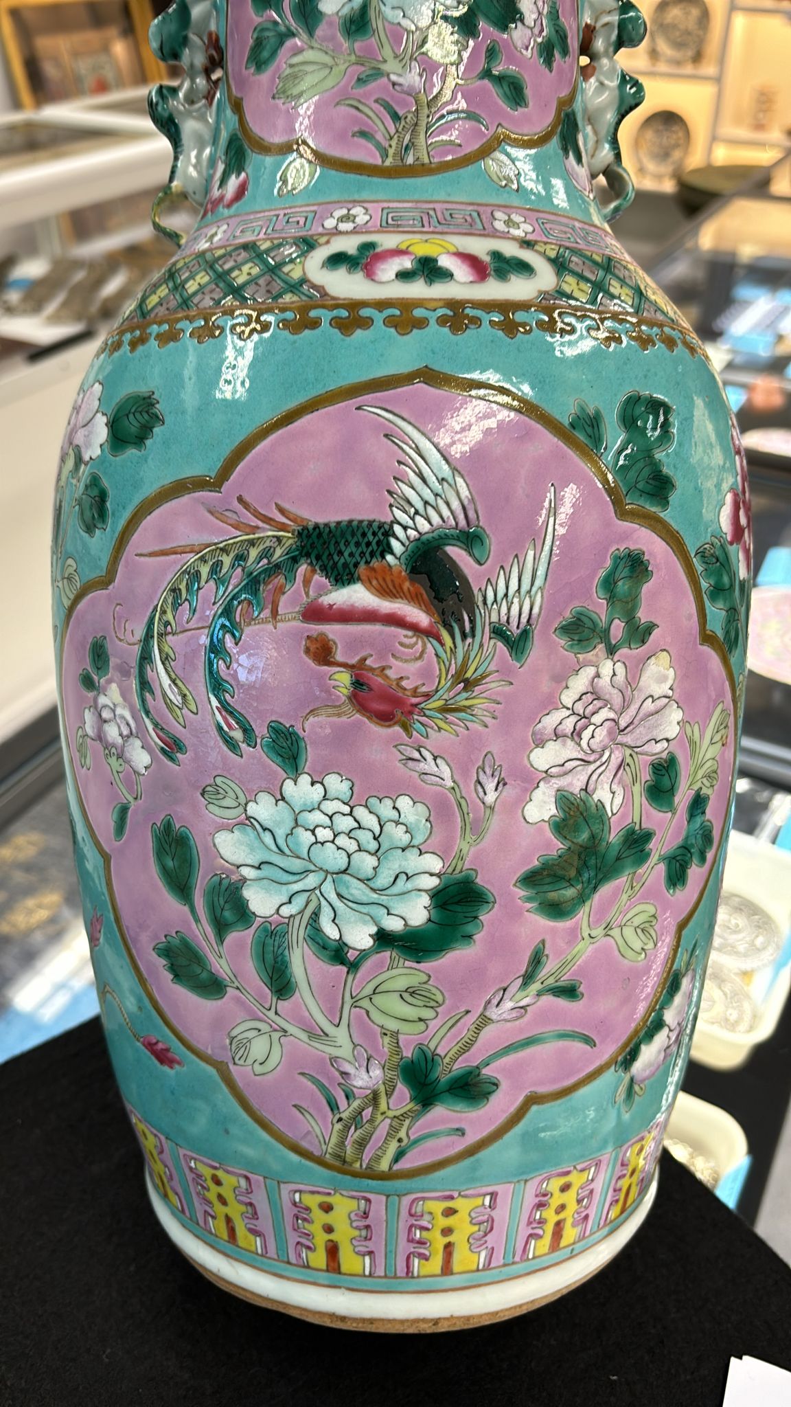 A FAMILLE ROSE TURQUOISE GROUND BALUSTER VASE - Image 9 of 15
