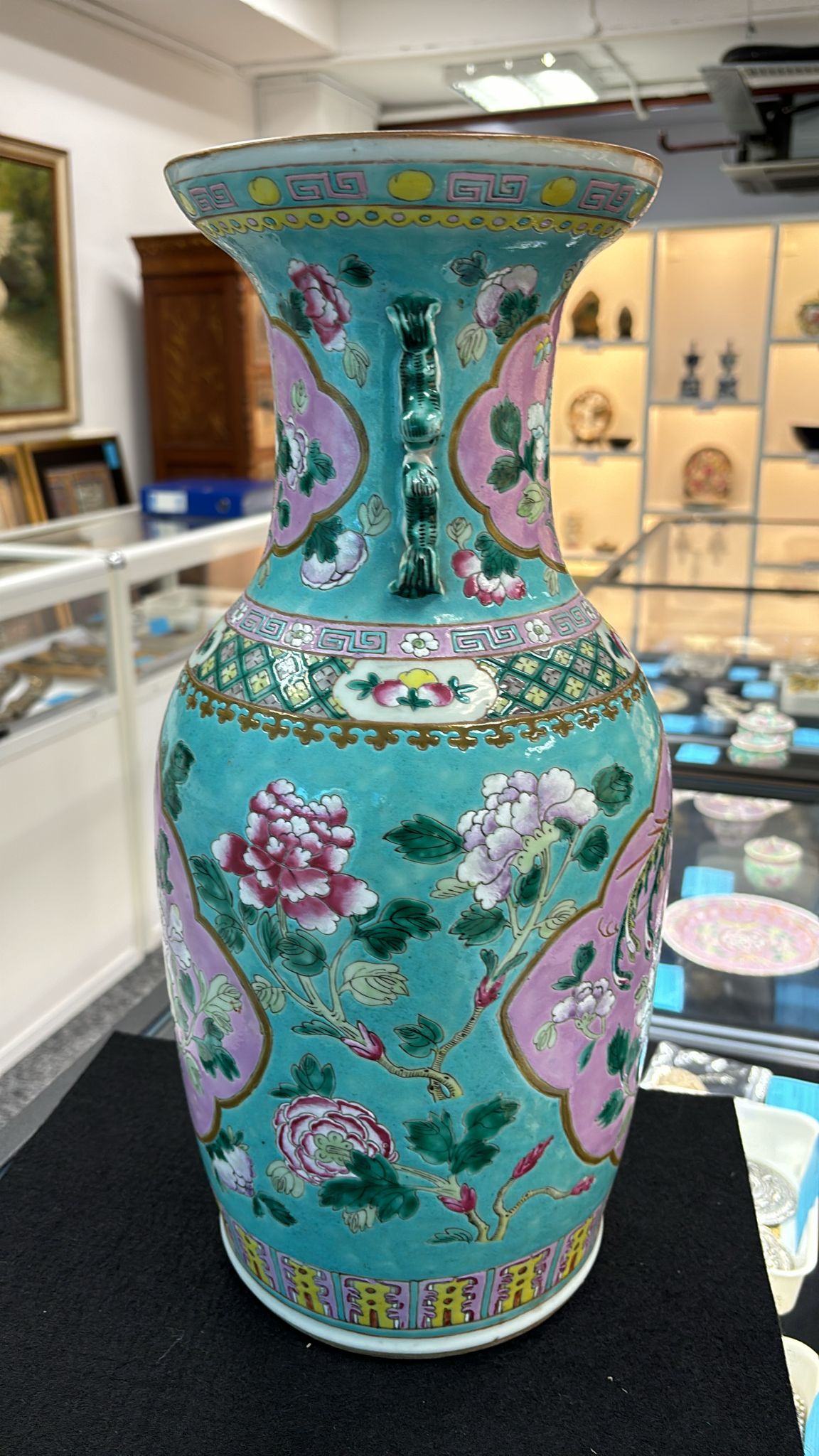 A FAMILLE ROSE TURQUOISE GROUND BALUSTER VASE - Image 7 of 15