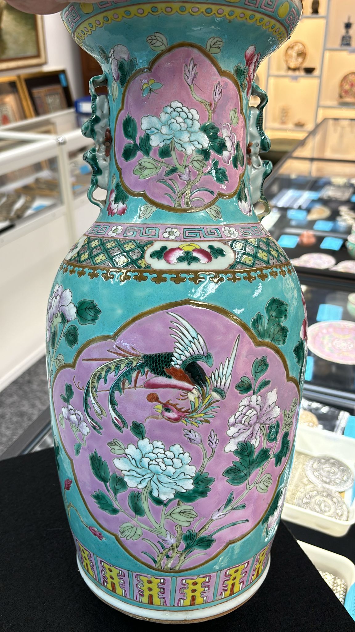 A FAMILLE ROSE TURQUOISE GROUND BALUSTER VASE - Image 6 of 15