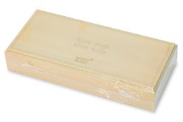 MONTBLANC MARQUISE DE POMPADOUR 4810 FOUNTAIN PEN