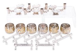 A GROUP OF SILVER PLATED SERVING WARE