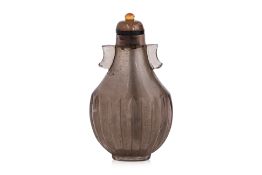 A HU FORM SMOKY QUARTZ SNUFF BOTTLE