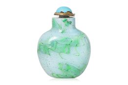 AN OPAQUE AND GREEN GLASS SNUFF BOTTLE