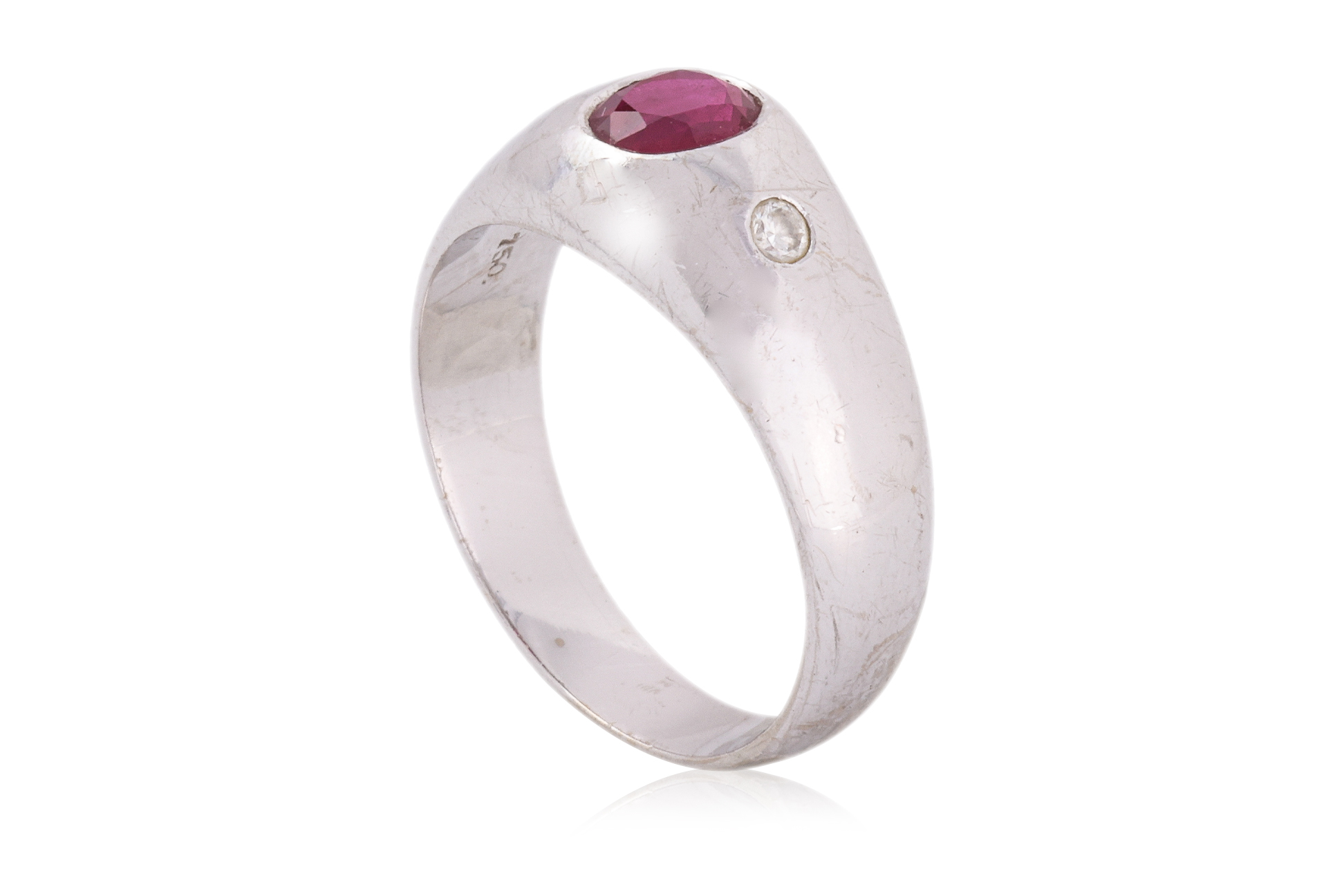 A RUBY AND DIAMOND RING - Image 3 of 3