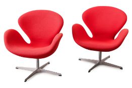 A PAIR OF 'SWAN' CHAIRS BY ARNE JACOBSEN FOR FRITZ HANSEN