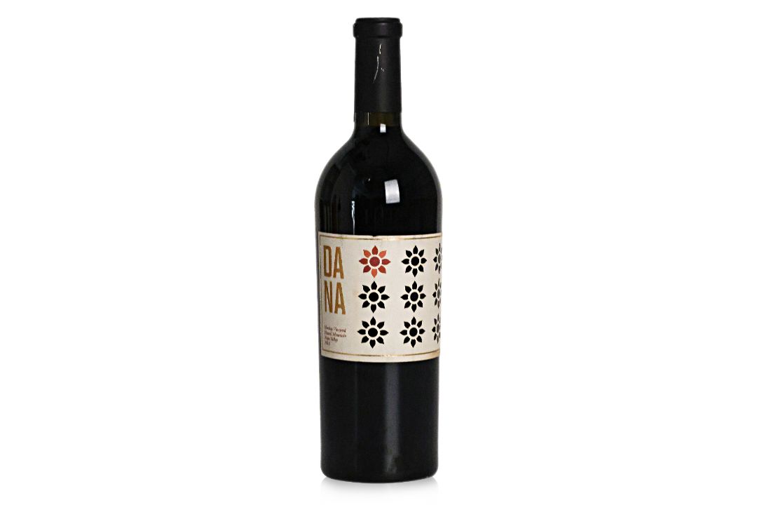 DANA ESTATES HERSHEY VINEYARD, 2015 (1 BTL)
