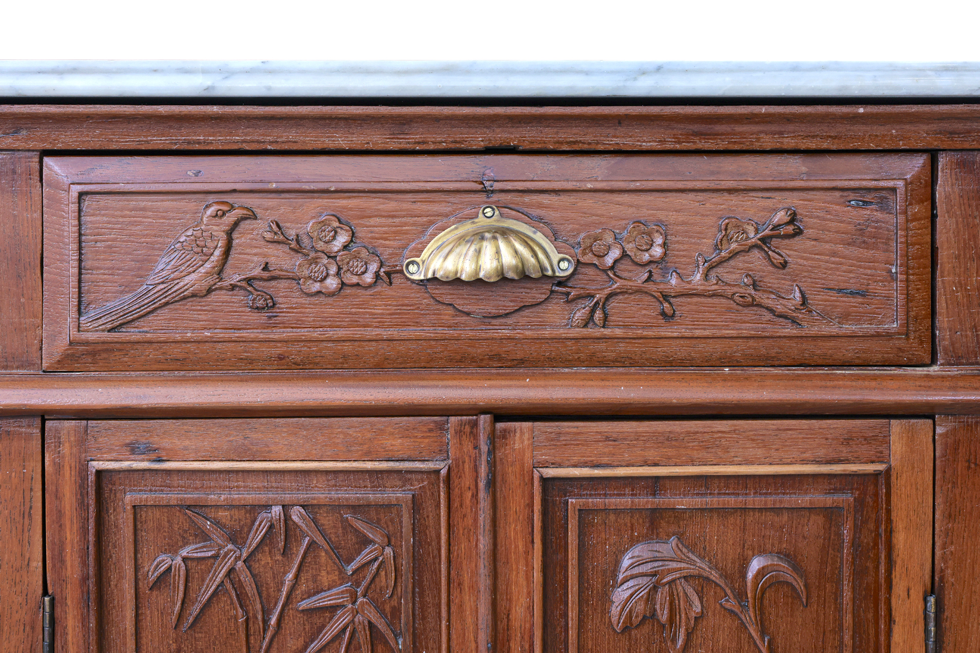 A LARGE PERANAKAN TEAK AND MARBLE SIDEBOARD - Image 4 of 6