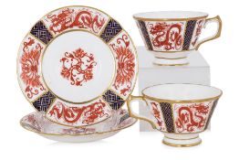 A PAIR OF ROYAL CROWN DERBY 'LOTUS AND DRAGON' DUOS
