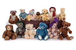 A COLLECTION OF TOY BEARS