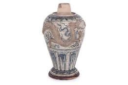 A LARGE VIETNAMESE BLUE AND WHITE CANDLEHOLDER