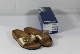 Pair of Birkenstock Madrid BS Sandals in Gold, Size UK 5.5 (Box Damaged). As New.
