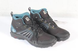 Salomon X-Render Mid GTX Hiking Boots in ‎Black Ebony/Mallard Blue, Size UK 9. As New. (No Box).
