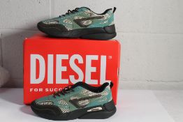 A pair of unisex Diesel S - Serendipity Sport Black Ink/Mayo/Beryl Green (Size EUR 45) (Outer box da