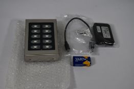 A boxed as new Sotec RF10T Wireless Bumpbar with USB Receiver.