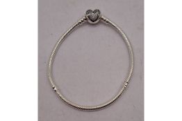 Disney Pandora Moments Mickey Mouse Heart Bracelet 599299C01-19 silver