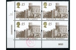 GB 1992-95 £5 Windsor Castle, block of 4 with Queen's head offset on reverse. SG1614var