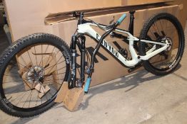 Canyon CF Mountain Bike - M062 - Large - Category