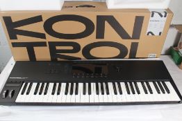 Native Instruments - Komplete Kontrol S61 Mk3.