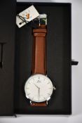 Six Zenn classique watches with brown strap and si