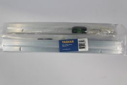 Sixteen Taskar Heavy Duty Hangers - 300mm.