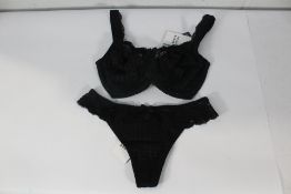 An as new Prima Donna black negro Madison 0162121 Bra (UK 34 G) and a matching pair of Prima Donna M