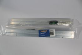 Twenty Taskar Heavy Duty Hangers - 300mm.