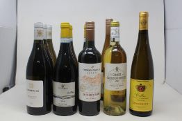 Twelve assorted White wines to include La Bouche Du Roi 2020, Dona Paula Riesling 202 and Paolini Gr