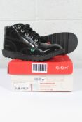 A pair of Youths Kickers Kick Hi in Black Patent, Size UK 6.