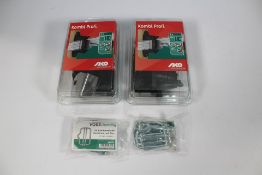 Twenty four AKO Combi Insulator Profi (3 pcs) corners and T-fencing and ten packs of Voss Tape Conne