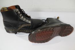Dr. Martens Six Eye Boots - Black - Pre-Owned - Barely Worn - UK 9.5.