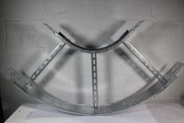 Legrand Heavy Duty Hot Dip Galvanised Steel Cable Ladder 90° 300mm Radius Flat Bend 450mm x 125mm (1