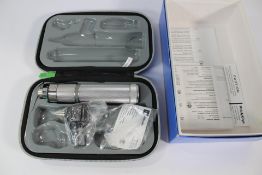 Welch Allyn 25090-BI 3.5V Fibreoptic Otoscope with C-Cell Handle in Hard Case.