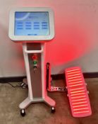 A pre-owned LED Light Therapy Machine (Software in French language. Missing post to attac
