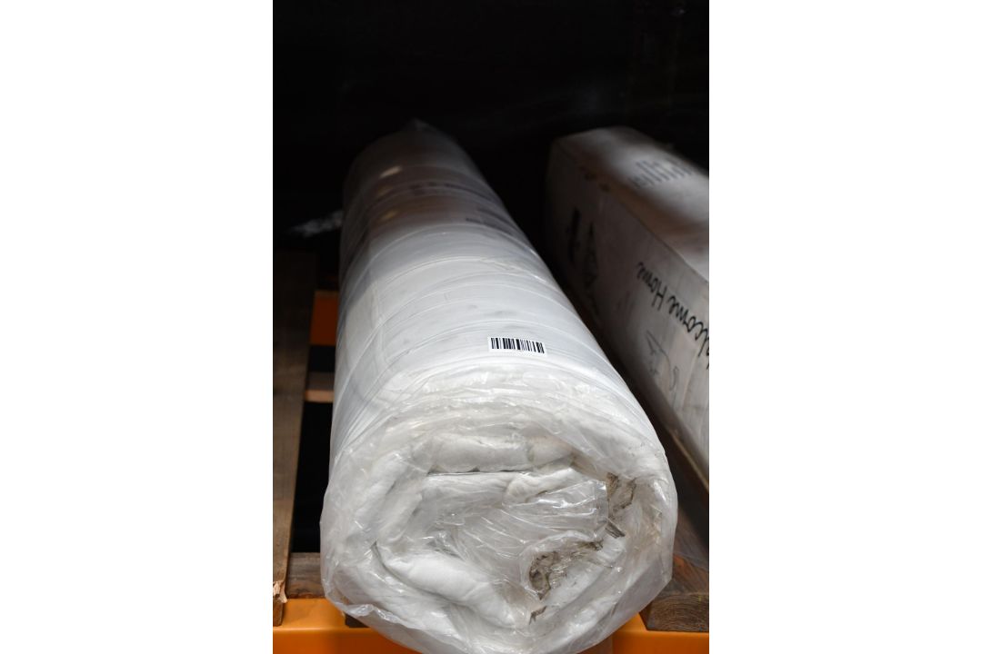 A Dormeo Memory Foam Aloe Vera Mattress, Size 135 x 190 cm. No Box.