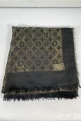 Louis Vuitton Monogram Scarf (Pre-owned).