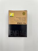 Six as new Nikon EN-EL14a Li-Ion Battery Packs (EAN: 018208271269).