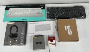 Assorted new and pre-owned items to include; 1x Targus Dock 190EUZ, 1x Raspberry Pi 3, 1x Evolve2 75