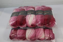 Three Packs of Five Batik Wollbiene Farbe 5300 100g Balls.