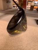 A Cobra KING SpeedZone Xtreme Driver 10.5, Right-handed. Pre-owned and Damaged. Viewing is advised.