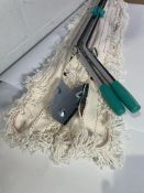 Eight V-Sweepers A0136930 (frame, handle and 2 mops).