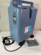 Philips Respironics EverFlo Oxygen Concentrator (unit only) - Pre-Owned (item has some damage).