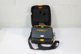 LIFEPAK CR Plus Defibrillator 3200731-028 cprMAX 1.5, Expired Battery 2023-07-30. Pre-owned.